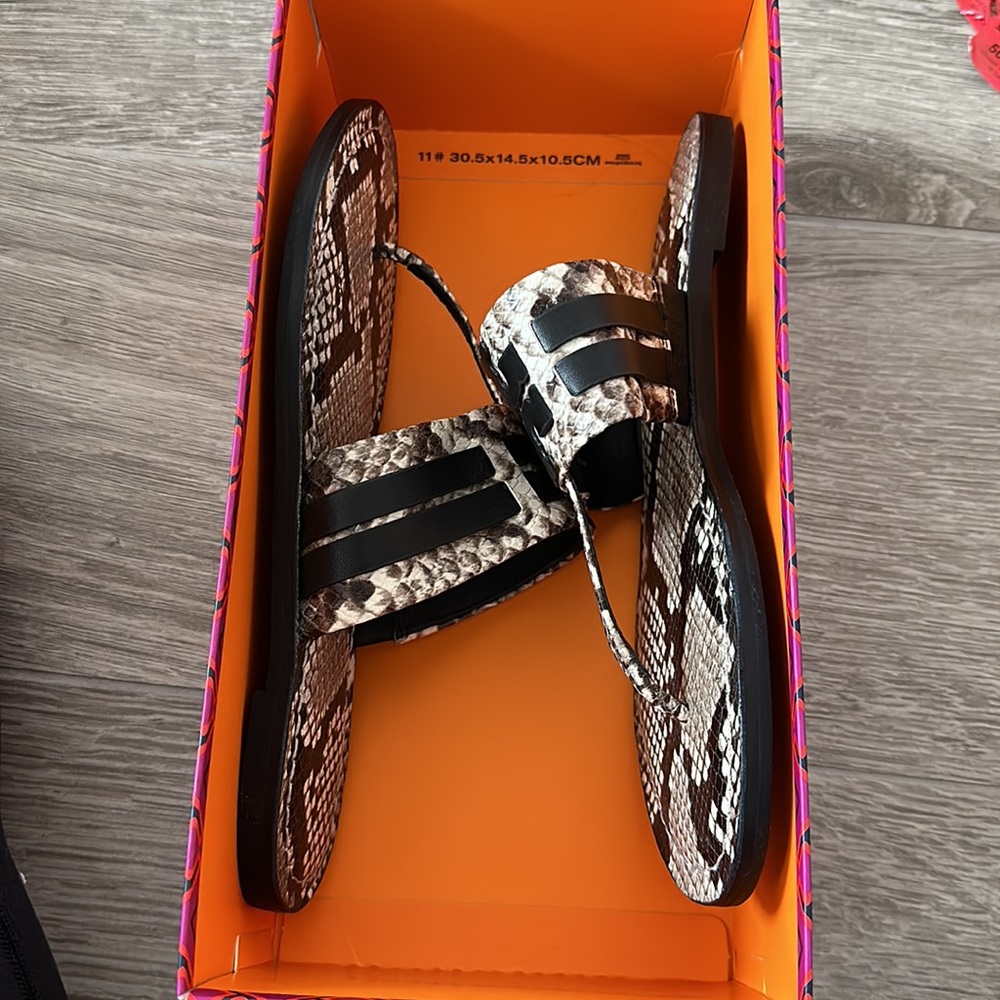 NIB tory burch sandals - Picture 3 of 4
